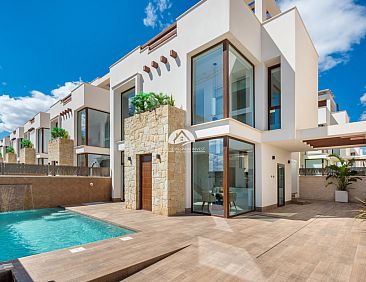 Vrijstaande woning in Los Montesinos