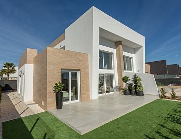 Vrijstaande woning in Algorfa