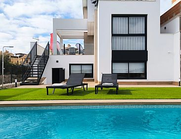 Vrijstaande woning in Algorfa