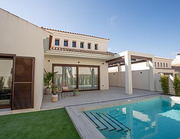 Vrijstaande woning in Algorfa