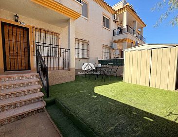 Geschakelde woning in Orihuela