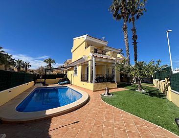 Geschakelde woning in Orihuela