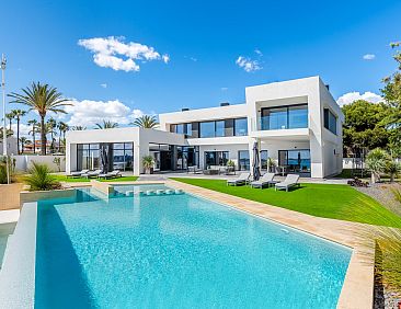 Vrijstaande woning in Orihuela
