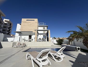 Geschakelde woning in Orihuela