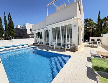 Geschakelde woning in Orihuela