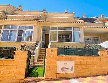 Geschakelde woning in Orihuela