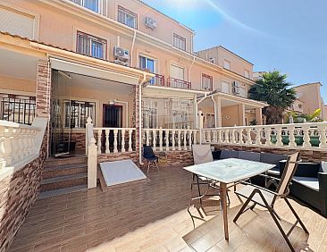 Geschakelde woning in Orihuela