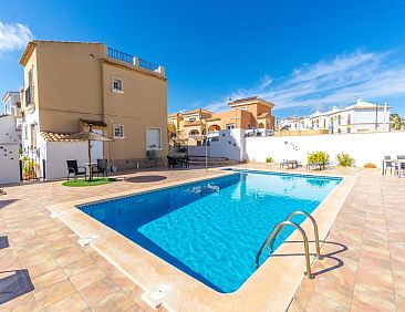 Geschakelde woning in Orihuela