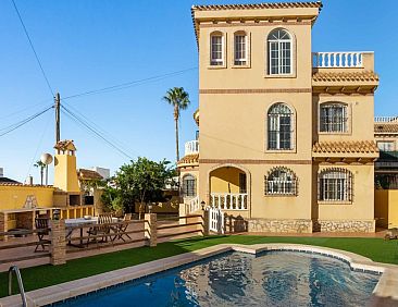 Vrijstaande woning in Orihuela