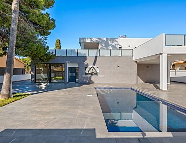 Vrijstaande woning in Orihuela
