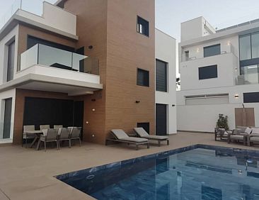 Vrijstaande woning in Orihuela