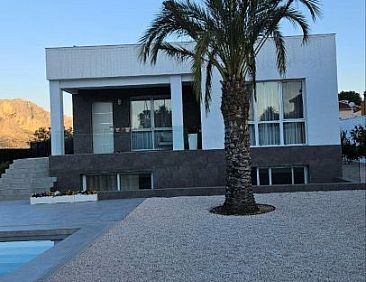 Vrijstaande woning in Orihuela