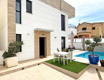 Geschakelde woning in Orihuela