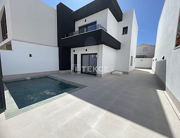 Vrijstaande woning in Almoradí
