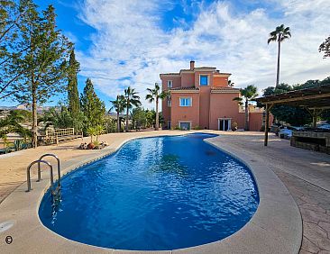 Vrijstaande woning in Monovar