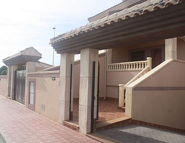 Geschakelde woning in Torrevieja