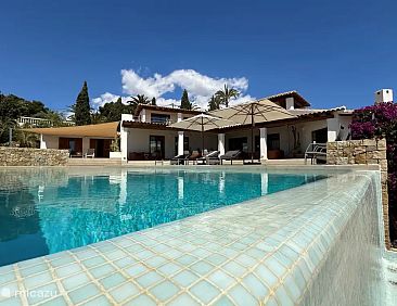 Villa Emperador