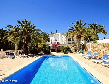Las Colinas: Zon, Zee, Gastronomie !
