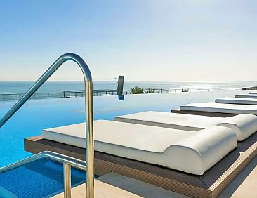 Infinity View complex