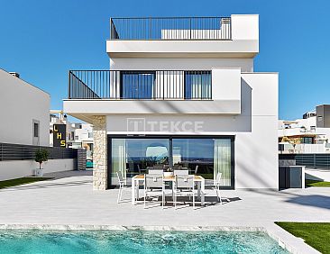 Vrijstaande woning in San Miguel de Salinas