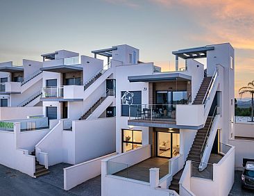 Geschakelde woning in San Miguel de Salinas