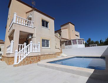 Geschakelde woning in San Miguel de Salinas