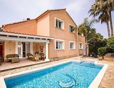 Vakantiehuis Casa Larauri Oliva Nova