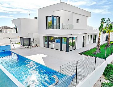 Vrijstaande woning in Orihuela