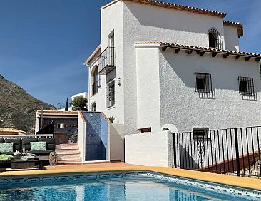 Casa 68 Montañas y el mar