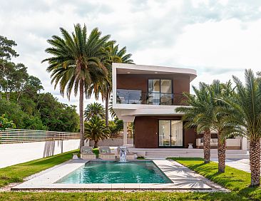 Vrijstaande woning in La Marina