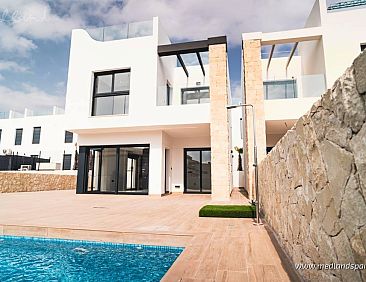 Vrijstaande woning in Punta Prima
