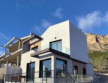 Vrijstaande woning in Polop