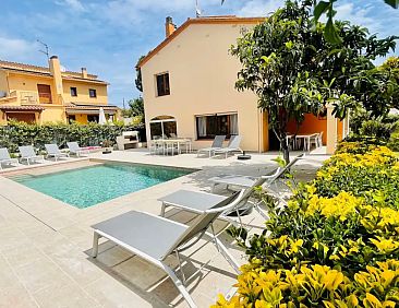 Casa Hermanos
