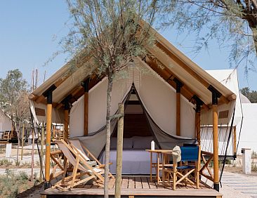 Glamping Couple + sanitair