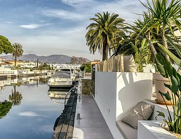 Casa Cap-Ras privesteiger en zwembad