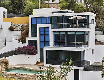 Vakantiehuis WELCS VILLA MODERNA 097 EMP con piscina