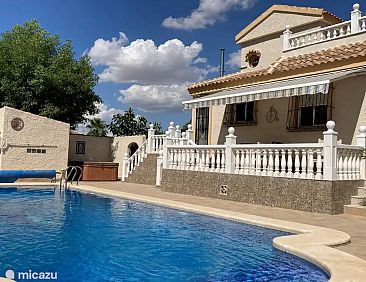 Villa Delfin