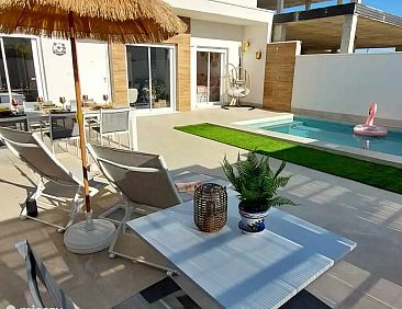 Casa LaryLen -villa met privézwembad