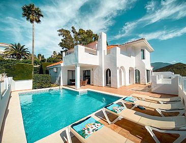 Vakantiehuis Schöne 4BDR-Villa mit fantastischer Aussicht