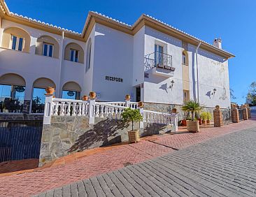 Vakantiehuis Spa-Spielzimmer mit Außen-Whirlpool und Schwim