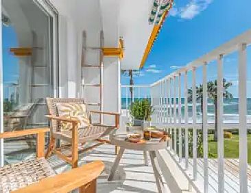 Seaflower Beachfront Apartment