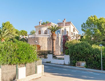 Vakantiehuis Imposante Ferienvilla mit großem Pool