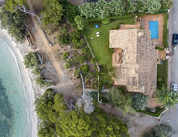 Vakantiehuis VILLA ES PINARO - BEACH FRONT