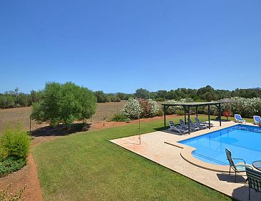 Vakantiehuis Wunderschönes Landhaus im Landhausstil mit Poo
