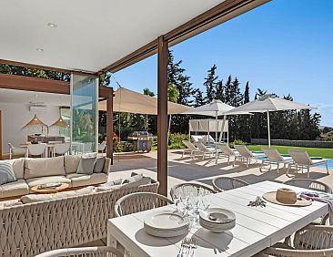 Vakantiehuis Luxuriöse Villa mit beheiztem Pool für 8 Pers