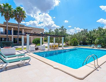 Vakantiehuis Schönes Landhaus mit Pool für 10 Personen in 