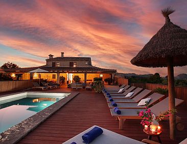 Vakantiehuis Große Villa auf dem Lande in der Nähe von Pol