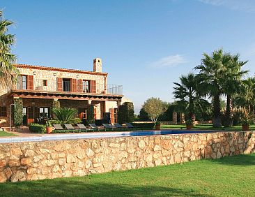 Vakantiehuis mit großem Pool,  parkähnlichen Garten