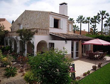 Vakantiehuis in Sa Coma mit Großer Terrasse