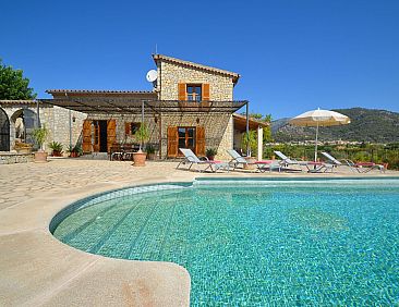 Vakantiehuis in Selva mit Gepflegtem Garten